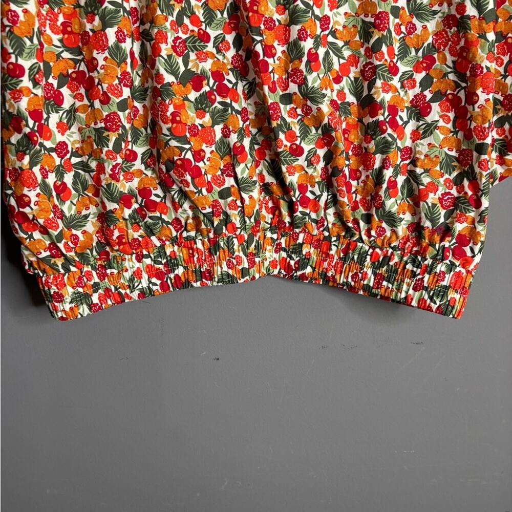 MVN the Label Red Fruit Print Cropped Top Size 8 - Picture 2 of 6